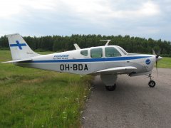 Beechcraft Debonair BE-33 OH-BDA EFHN 2007-07-04