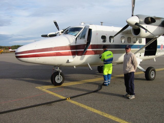 DHC-6-300 Twin Otter OH-SLK EFTU 2002-09-20 Esa Tiainen