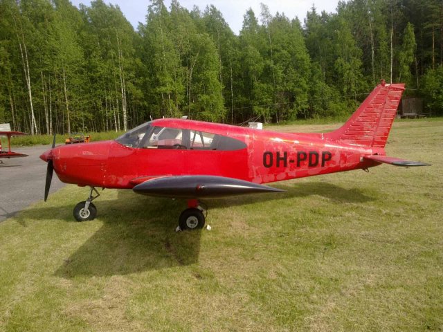 Piper PA-28-140 Cherokee F OH-PDP EFHN 2017-06-10