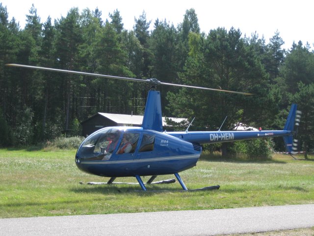 Robinson R44 Clipper II OH-HEM EFHN 2009-08-07