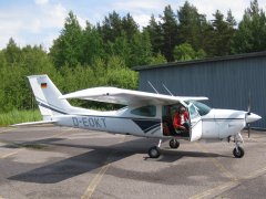 Cessna 177RG Cardinal RG D-EOKT EFHN 2010-06-26