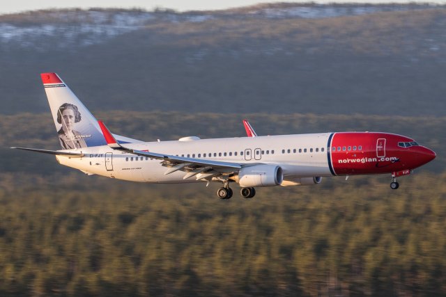 EI-FJY. Norwegian Boeing 737-8JP(WL) 29.10