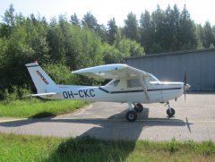 Reims-Cessna FA152 Aerobat OH-CKC EFHN 2014-07-30