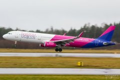 HA-LXE Wizz Air Airbus A321-200, 12.11.2017