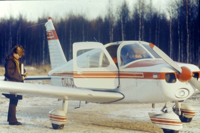 Piper PA-28-140 Cherokee C OH-PCL EFHN 1973