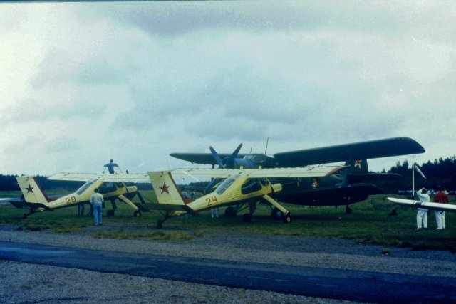 PZL-104 Wilga 35 "24", PZL-104 Wilga 35 "29" & Antonov An-2 "67" DOSAAF EFHN 1990