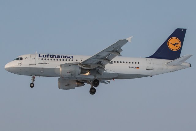 D-AILI. Airbus 319-100