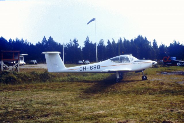 Valentin Taifun 17E OH-688 EFHN 1984-07-28