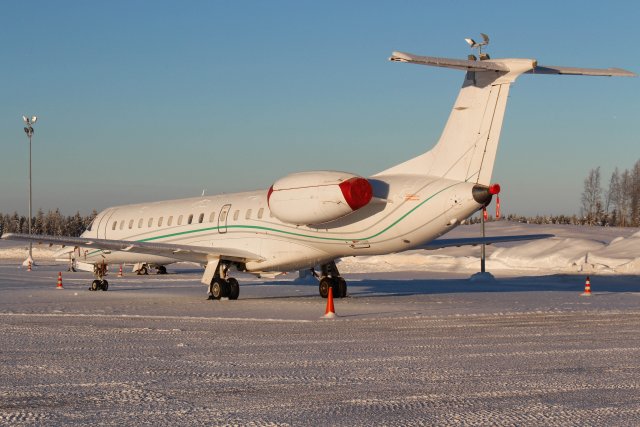 19.2 F-HRGD Embraer 145LU