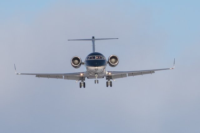 OH-WIC. Bombardier CL604 Challenger.