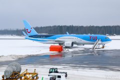 G-OBYG ja etualalla koneen entinen moottori tänään 10.3.2018