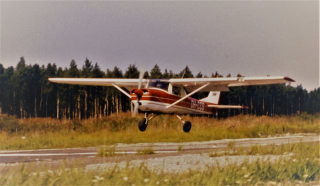 Reims/Cessna F150H OH-CCS EFHN 1980