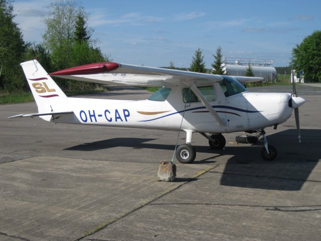 Cessna 152 II OH-CAP EFKU 2010-05-22