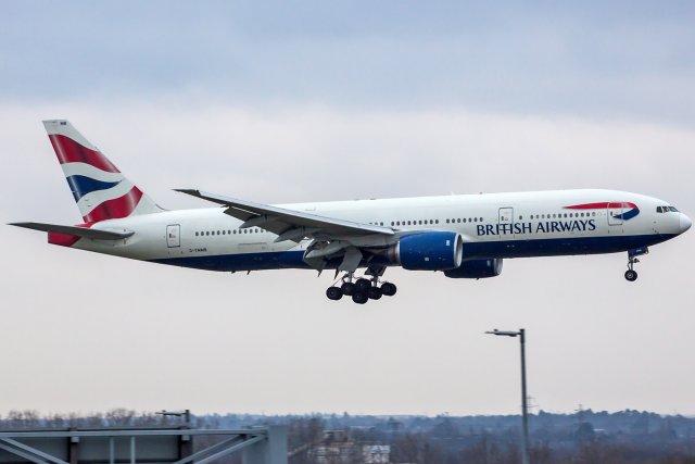 British Airways Boeing 777-236(ER) G-YMMB