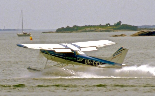 Reims/Cessna F172H OH-CFW Hanko 1983