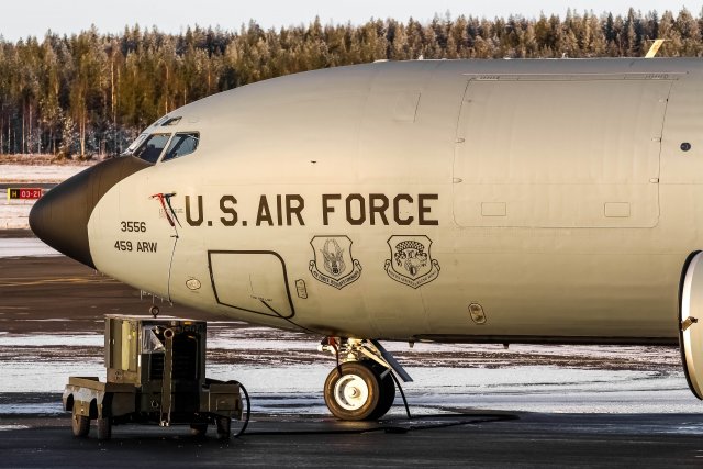 28.10 Boeing KC-135 Stratotanker 62-3556