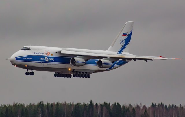 AN-124