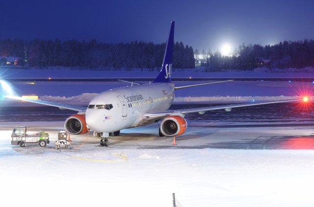 LN-RPG - Boeing 737-683