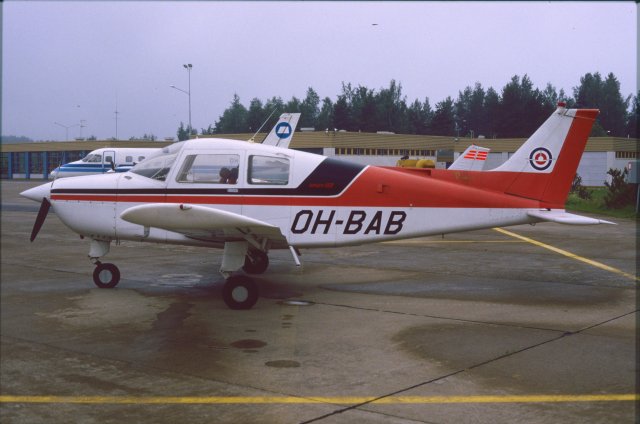 Beechcraft B.19 Sport-150 OH-BAB EFKU 1987-07