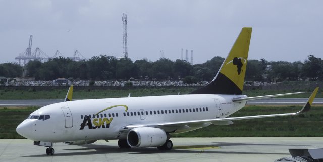 Asky Airlines Boeing 737-752 ET-AVO