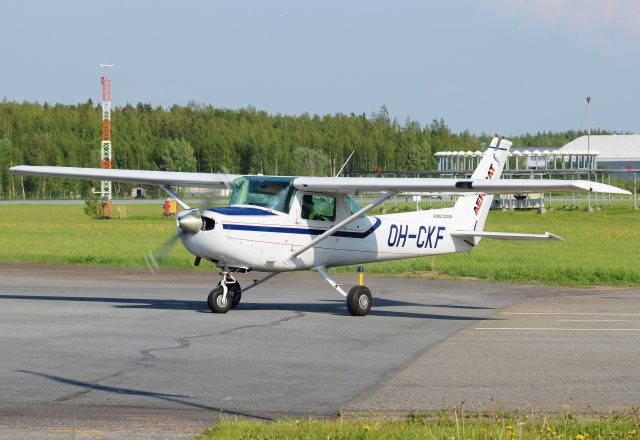 OH-CKF - Reims-Cessna FA152 Aerobat - Suomen Ilmailuopisto - 6.6.2019