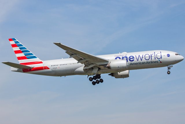 American Airlines Boeing 777-223(ER) N796AN