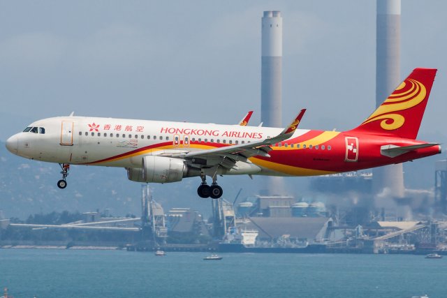 Hong Kong Airlines Airbus A320-214(WL) B-LPM