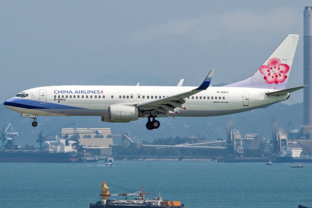 China Airlines Boeing 737-809(WL) B-18612