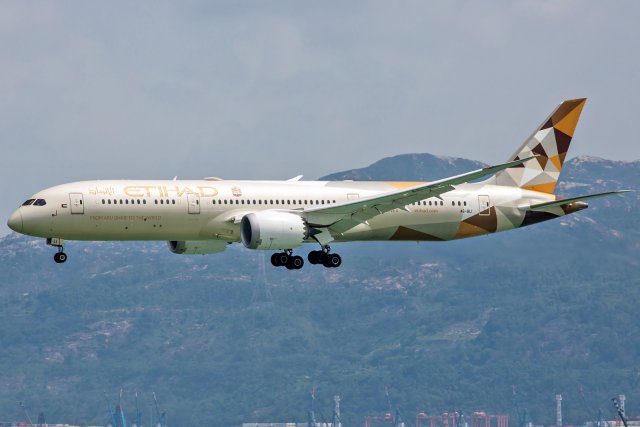 Etihad Airways Boeing 787-9 Dreamliner A6-BLI