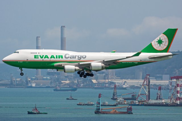 EVA Airways Boeing 747-45E(BDSF) B-16407