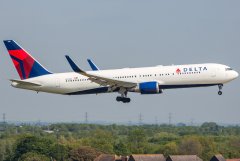 Delta Air Lines Boeing 767-332(ER)(WL) N173DZ