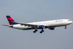 Delta Air Lines Airbus A330-323 N818NW