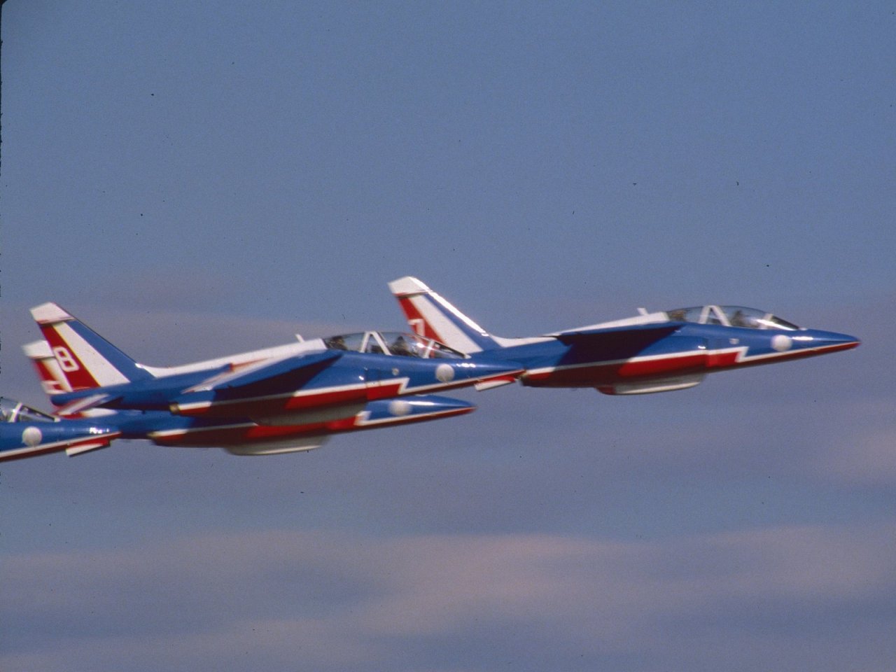 5d5861ad62575_PatrouilledeFranceEFHK1983-08-21.thumb.jpg.a57d93b49cbb54250eafe48b6fe223e4.jpg