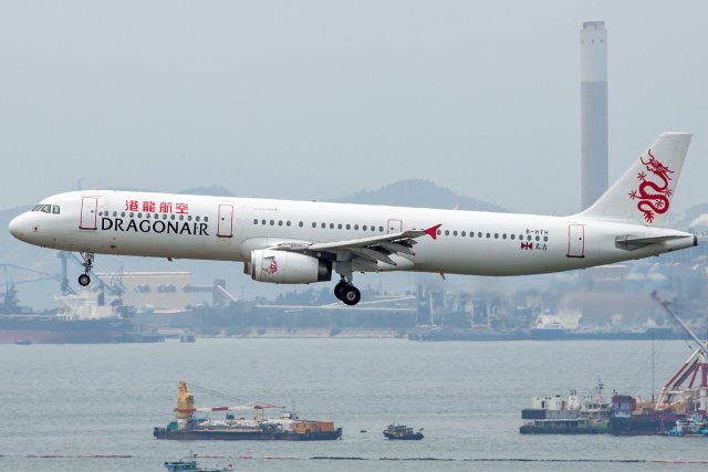 Dragonair (Cathay Dragon) Airbus A321-231 B-HTH