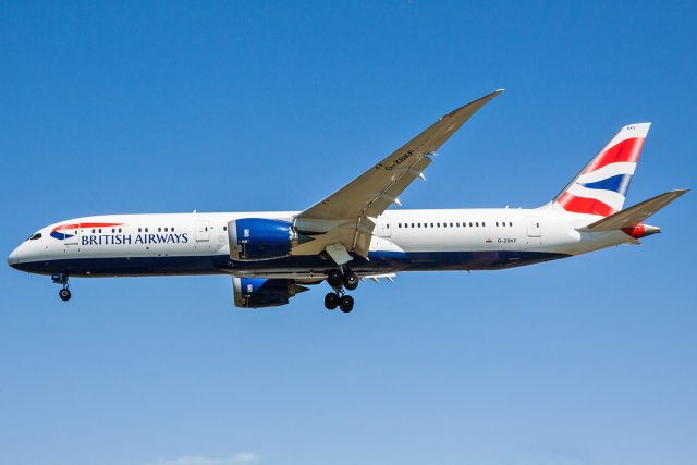 British Airways Boeing 787-9 Dreamliner G-ZBKF