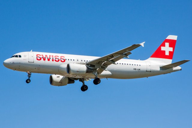 Swiss Airbus A320-214 HB-IJK