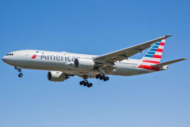 American Airlines Boeing 777-223(ER) N750AN