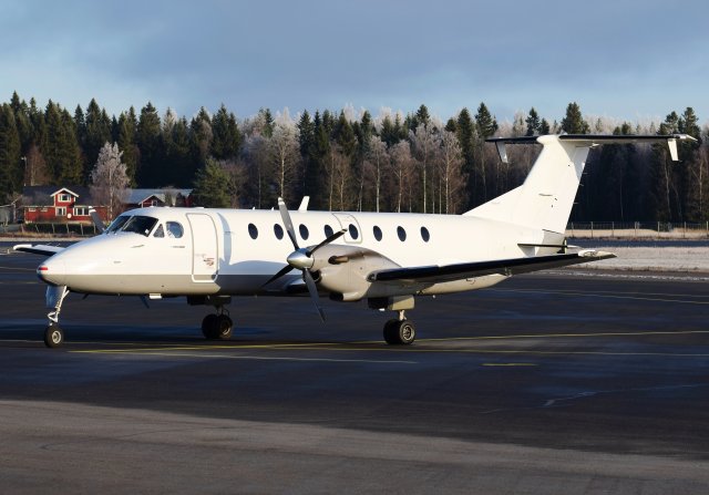 SE-MHU - Beechcraft 1900C - Jonair - 6.11.2019