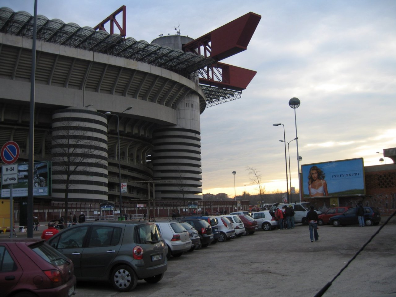 San Siro 2006.jpg