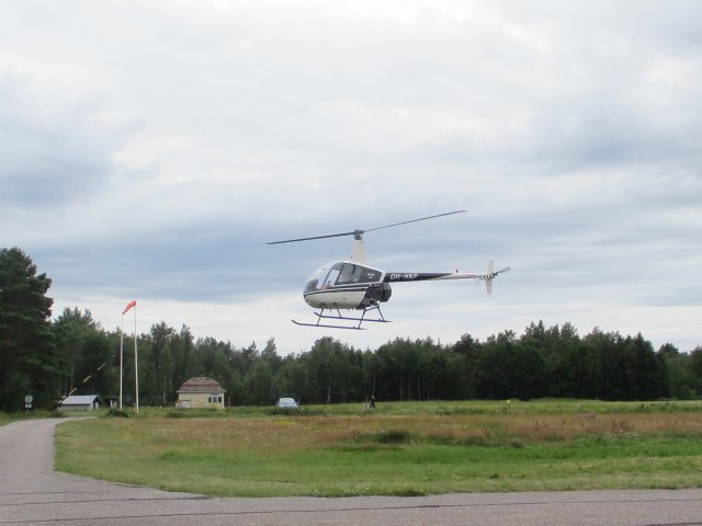 Robinson R22 Beta OH-HKP EFHN 2020-08-02