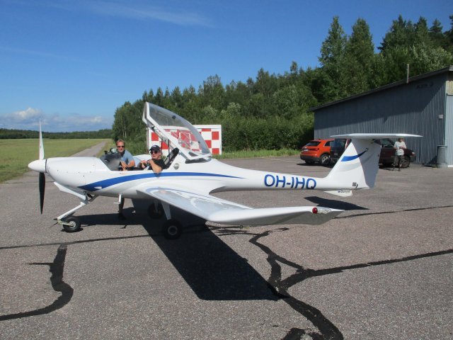 Diamond DV20 OH-IHQ EFHN 2020-08-07