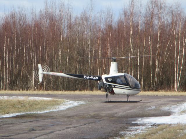 Robinson R22 Beta OH-HKP EFHN 2021-03-07