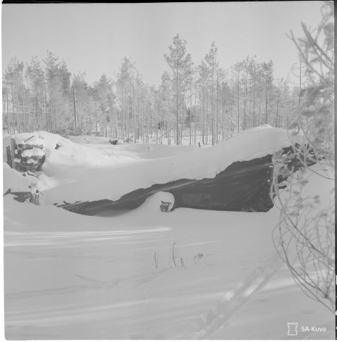 Luhistunut lentokonekorsu. Hanko 1942-03-05