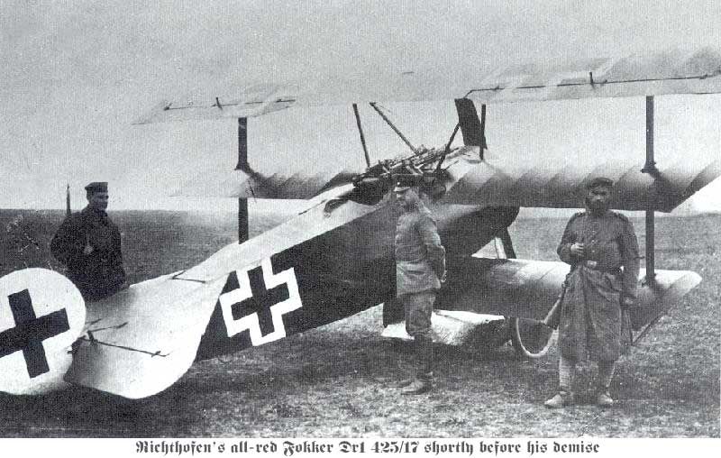 Fokker_Dr1_on_the_ground.jpg.34cb793bc810b080fbb63d7878930150.jpg