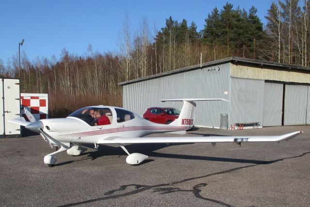 Diamond DA-40 Diamond Star N756DS EFHN 2021-04-19