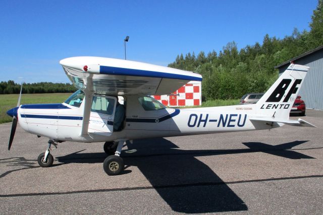 Cessna FA152 OH-NEU EFHN 2021-06-16