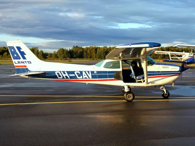 Cessna 172 OH-CAV  BF-Lento