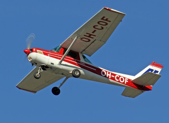 Cessna 152 OH-COF  BF-Lento