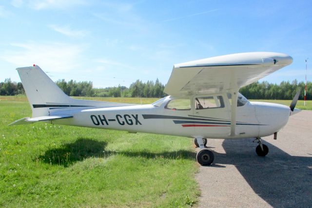 Cessna F172M OH-CGX EFHN 2021-06-10