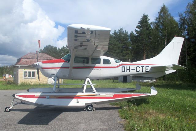 Cessna TU206G OH-CTE EFHN 2021-08-01